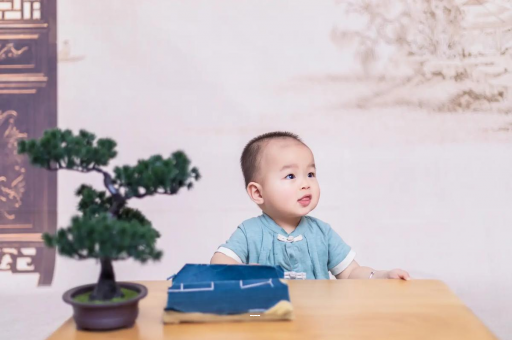 漯河宝宝吐黄水是怎么回事 漯河宝宝吐黄水是怎么回事